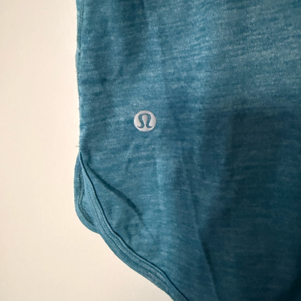 Lululemon workout top - Picture 3 of 3